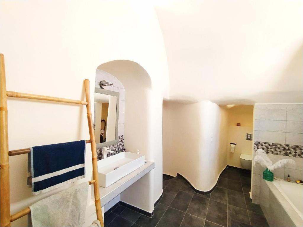 Dream Home- Santorini Cave House